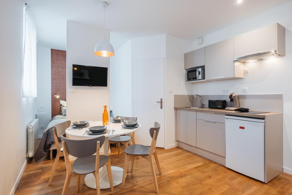 Appartements Part-Dieu Gare Лион Екстериор снимка